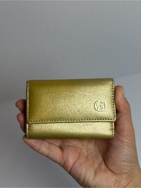Gucci Metallic Gold Leather Key Holder Case